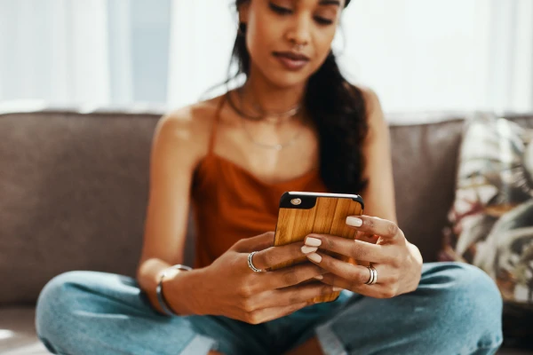 Bumble-O-App-em-que-a-Mulher-Toma-a-Iniciativa